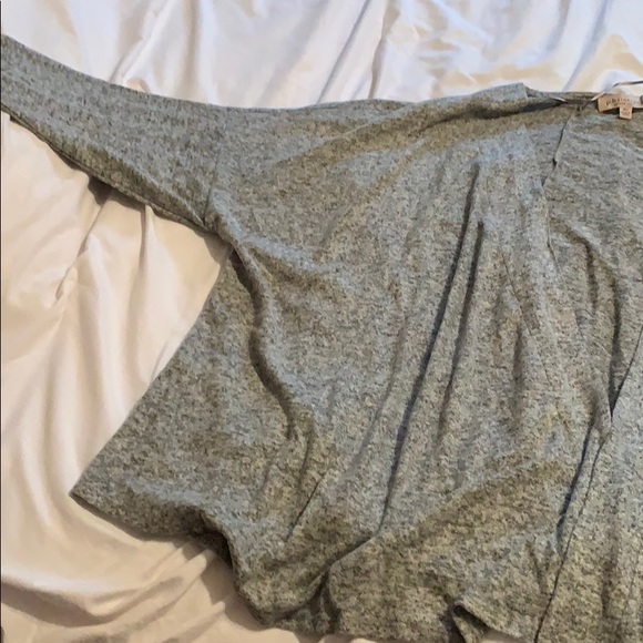 Sweater - Picture 4 of 8